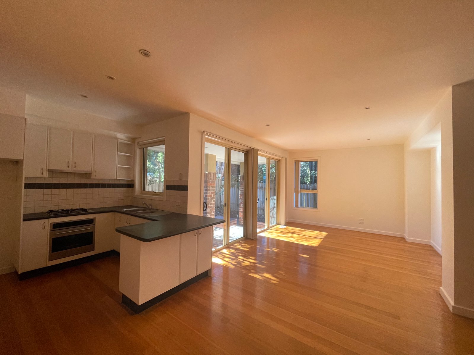 Gallery: 3/4 Panorama Street