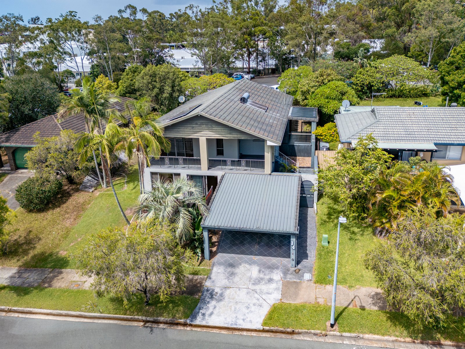 34 Parasol Street ASHMORE 2