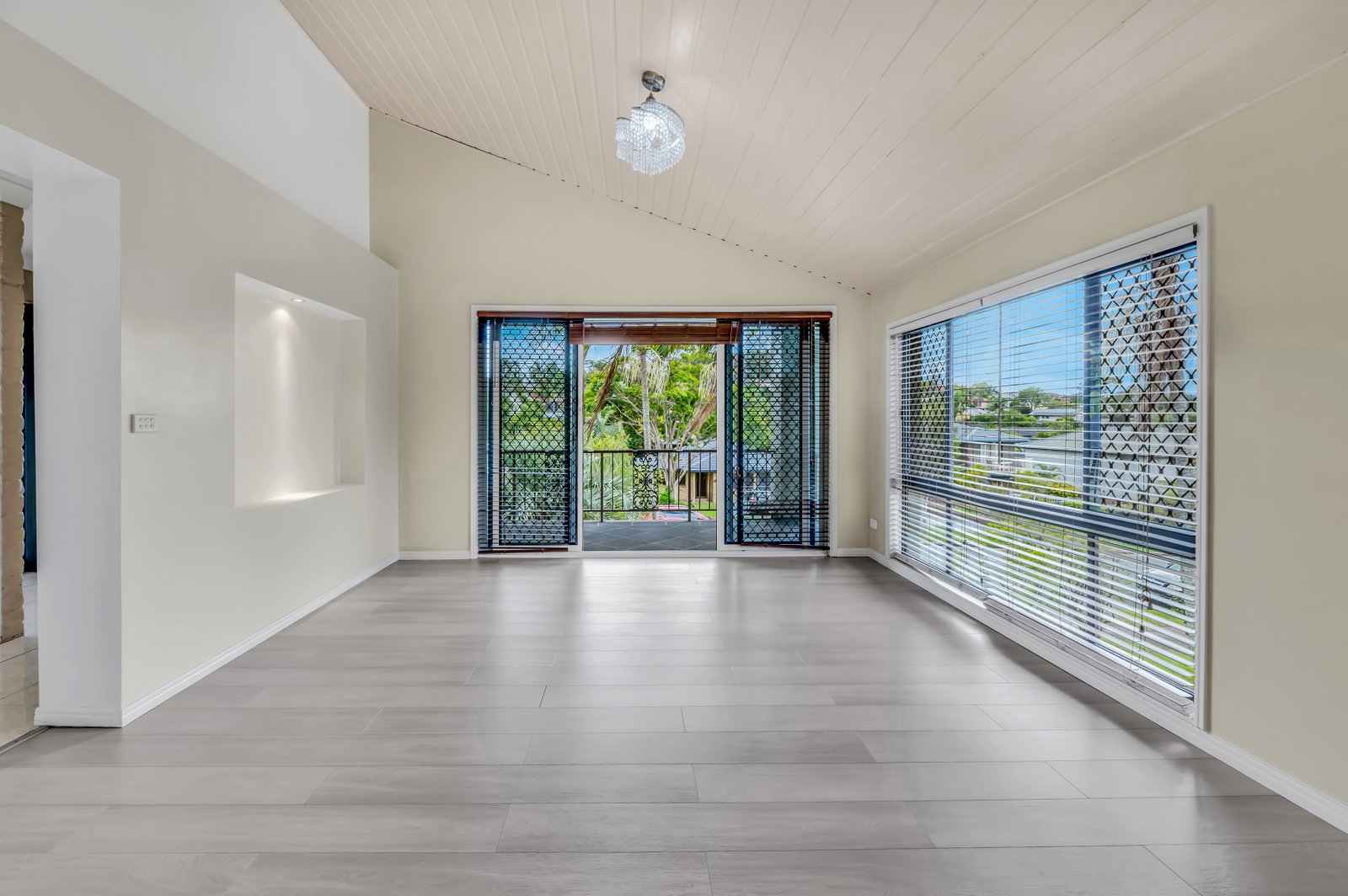 34 Parasol Street ASHMORE 5