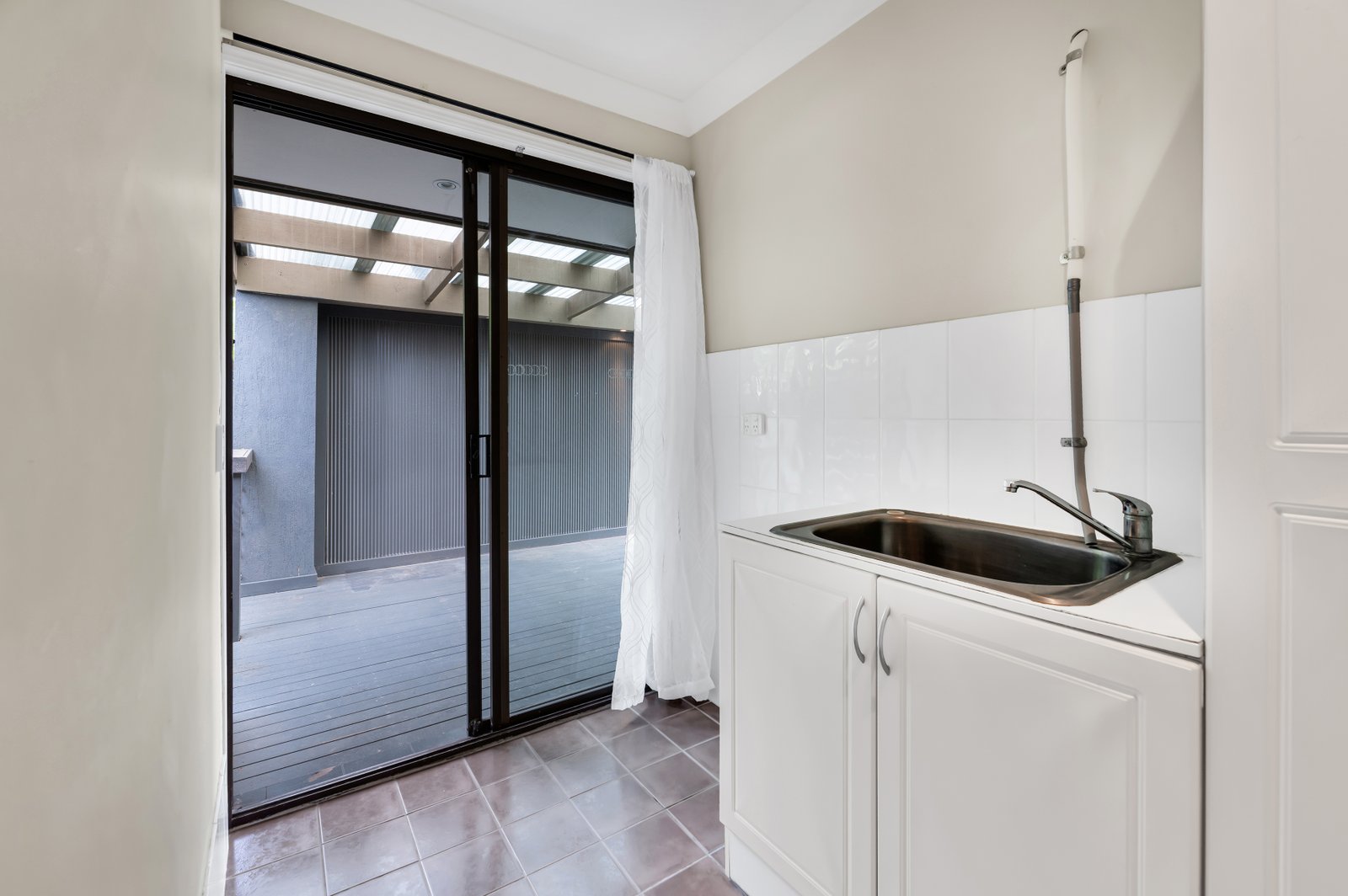 34 Parasol Street ASHMORE 9