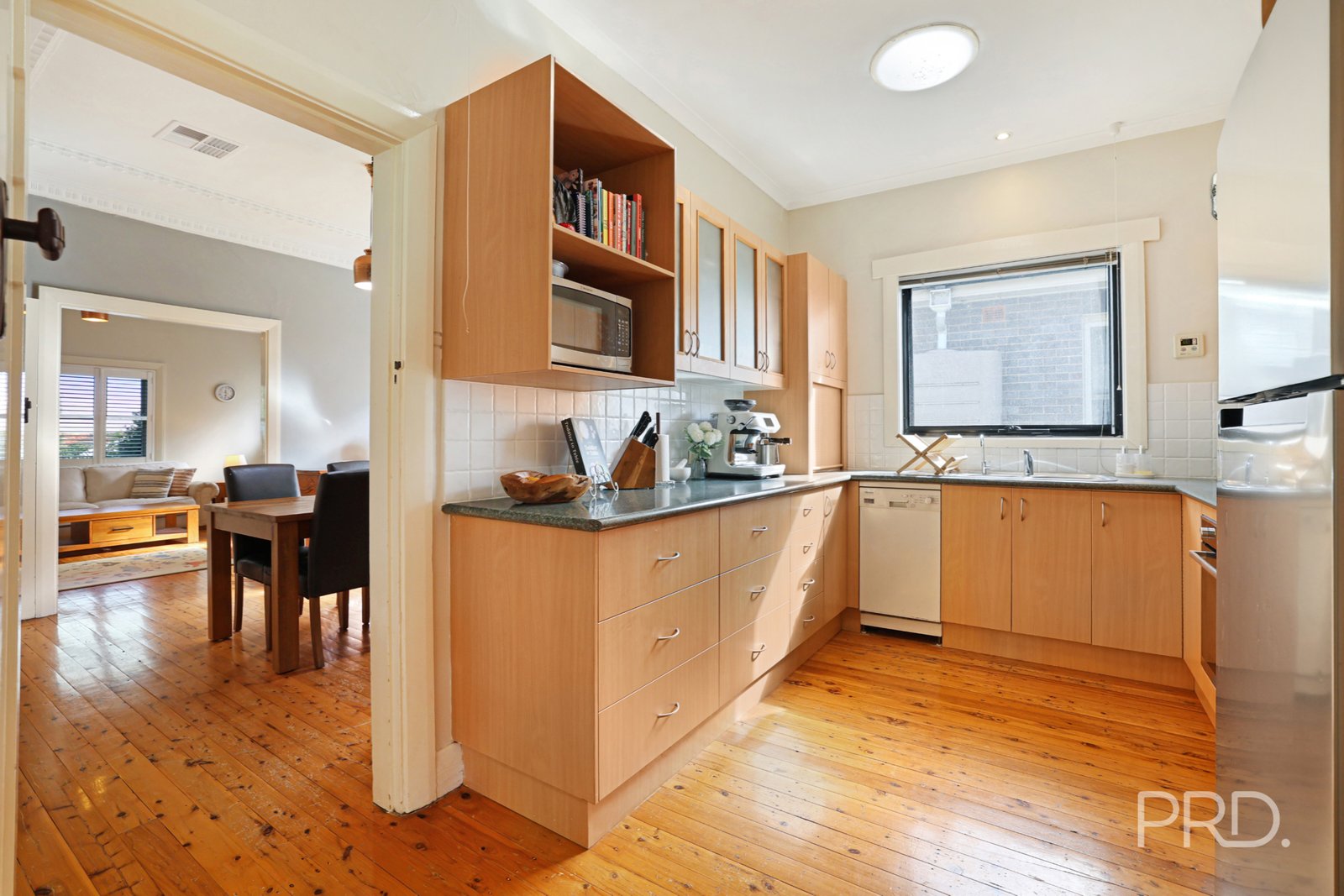 34 Raglan Street EAST TAMWORTH 10
