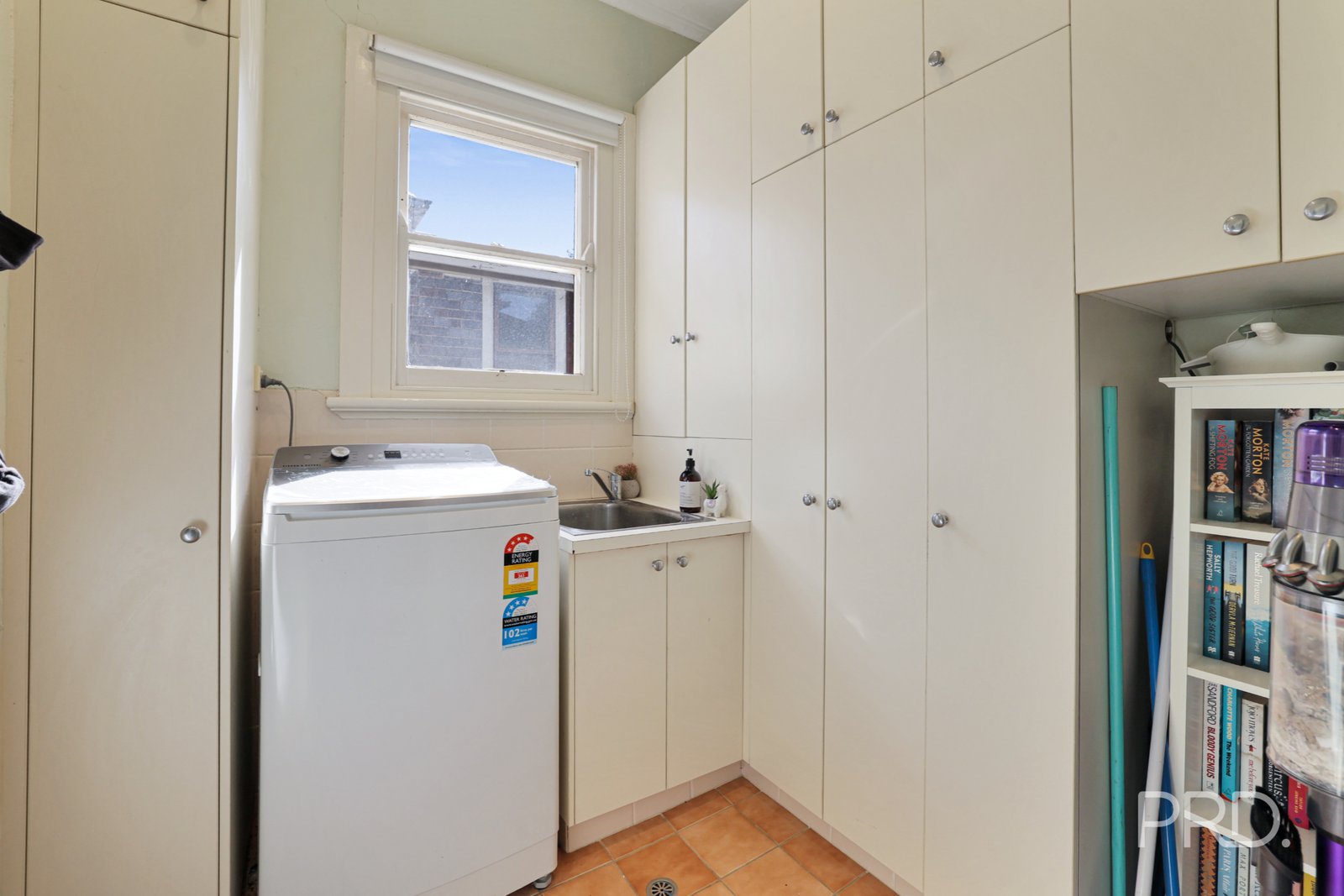 34 Raglan Street EAST TAMWORTH 17