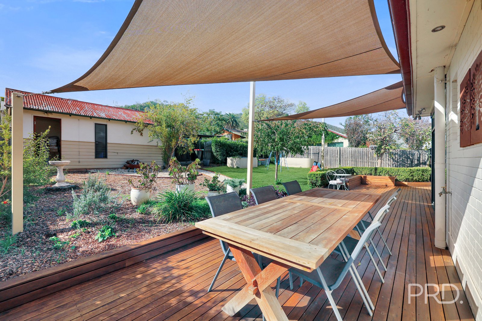 34 Raglan Street EAST TAMWORTH 19