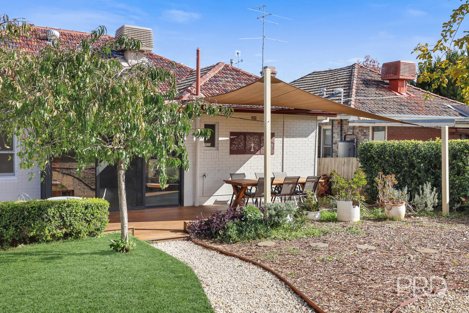 34 Raglan Street EAST TAMWORTH 22