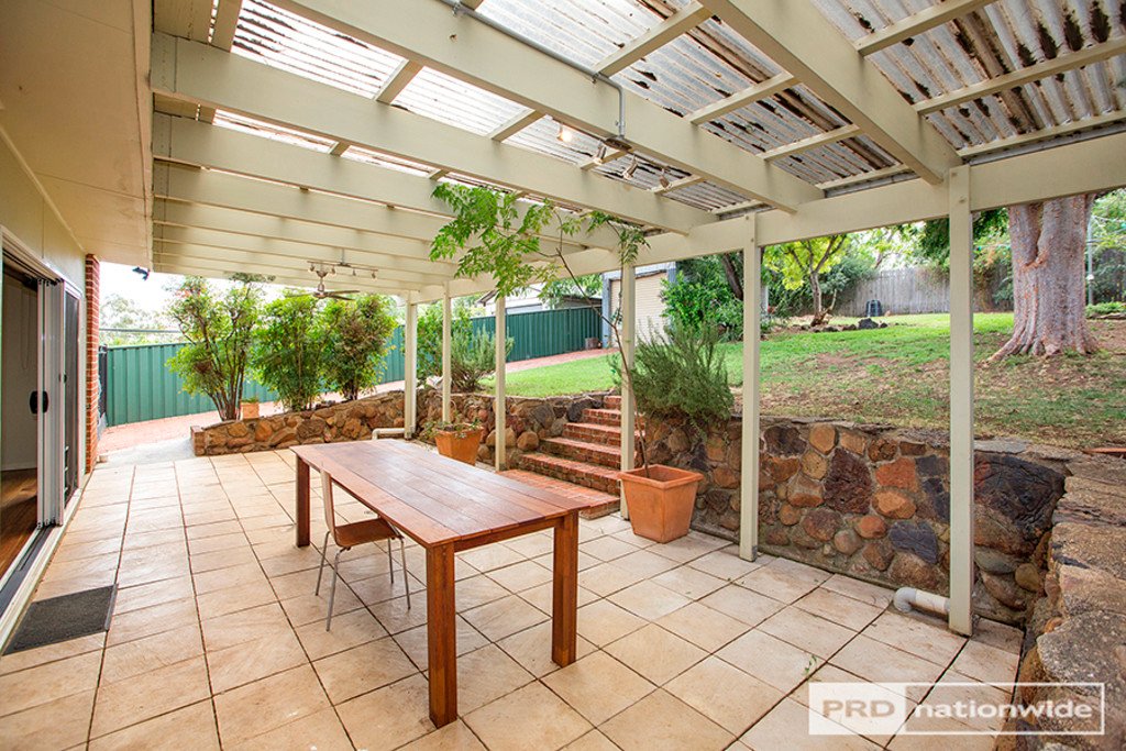 34 Rawson Avenue TAMWORTH 14