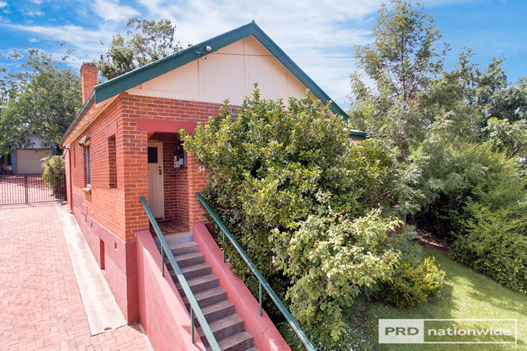 34 Rawson Avenue TAMWORTH 16