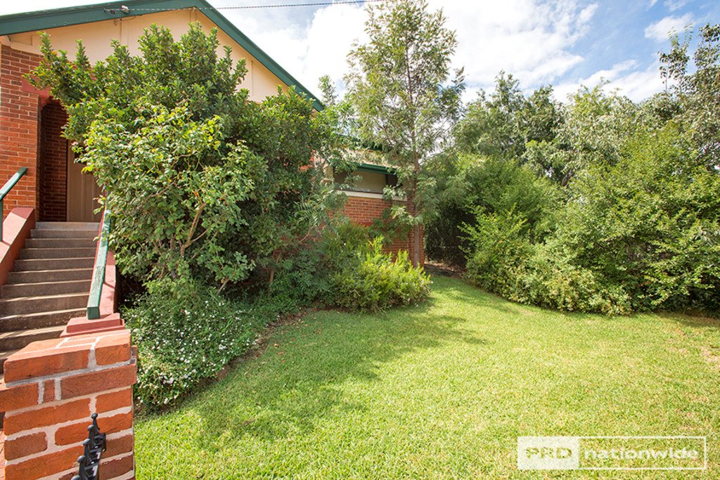 34 Rawson Avenue TAMWORTH 17