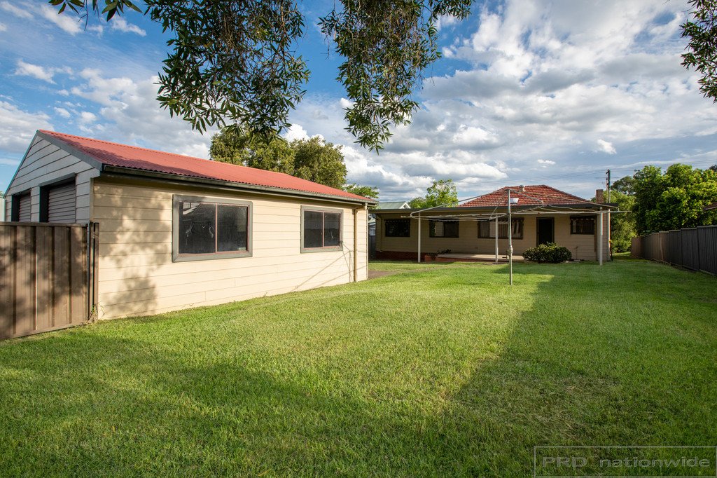 34 Raymond Terrace Road EAST MAITLAND 2