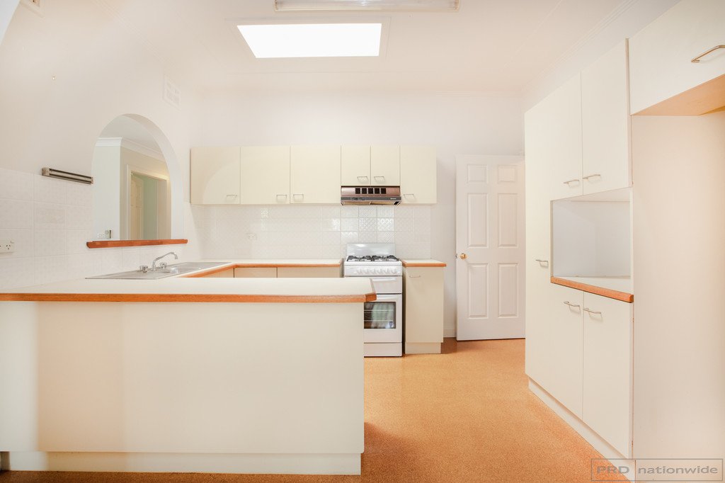 34 Raymond Terrace Road EAST MAITLAND 9