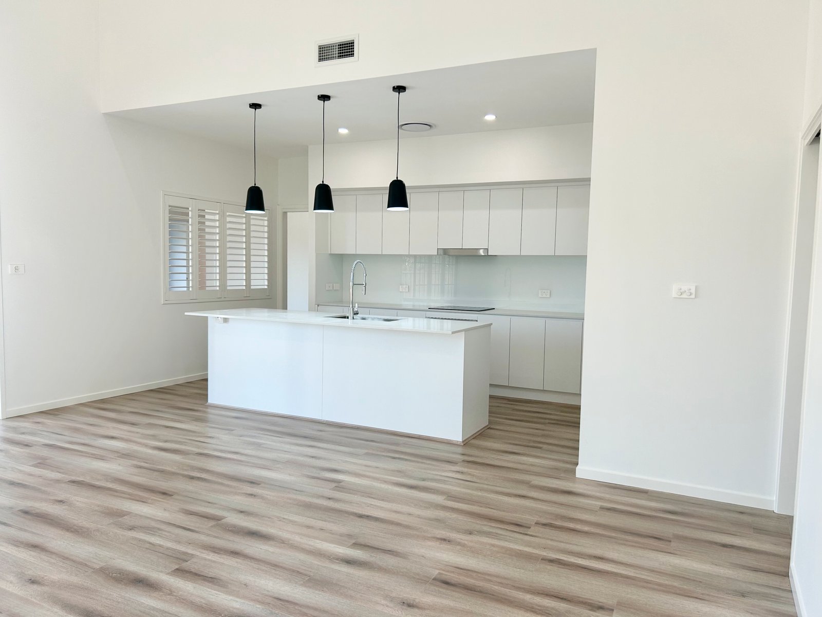 34 Reedling Rd Chisholm 2