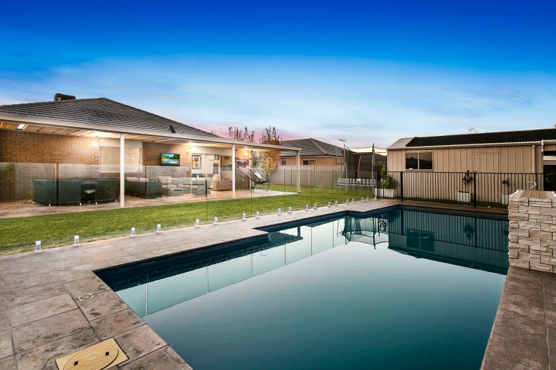 34 Regent Street STRATHFIELDSAYE 12