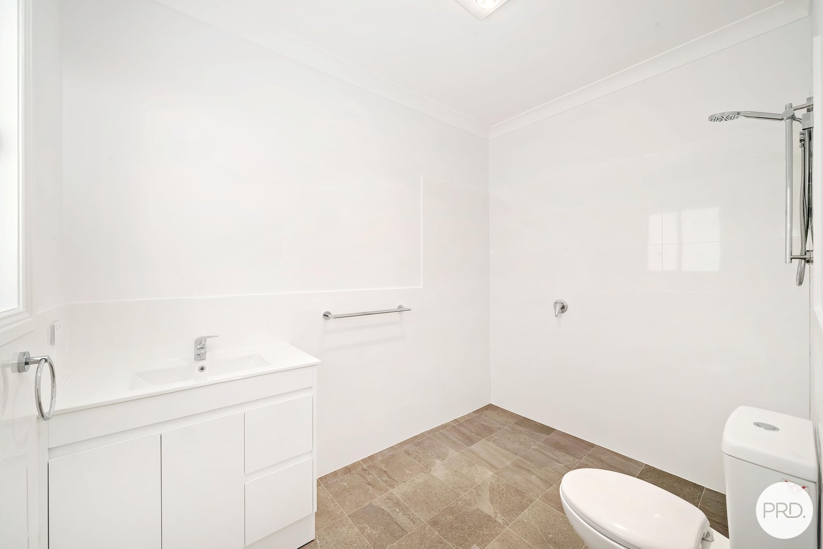 34 Ridgeview Drive,  SALAMANDER BAY 11