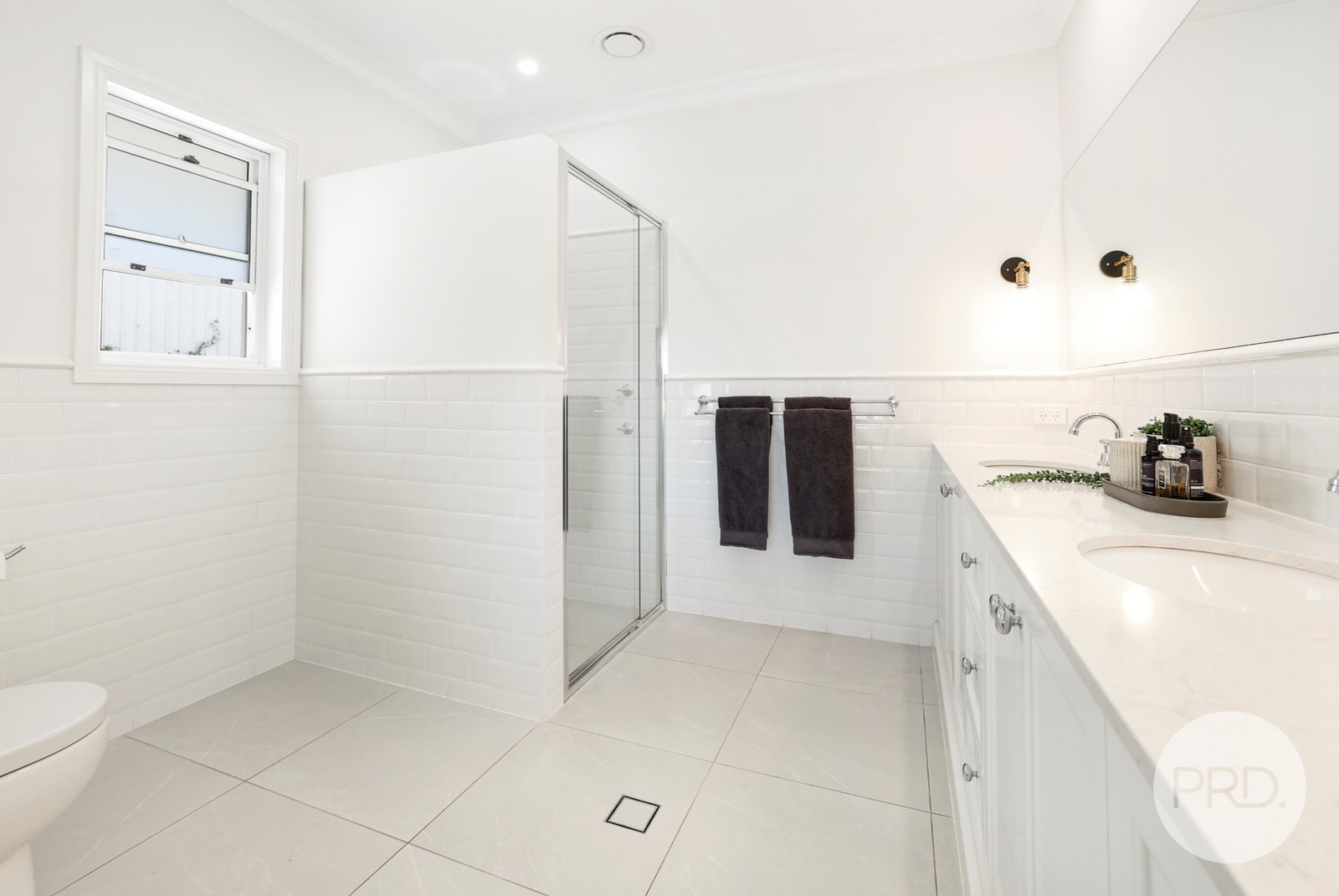 34 Rodeo Drive TAMWORTH 15