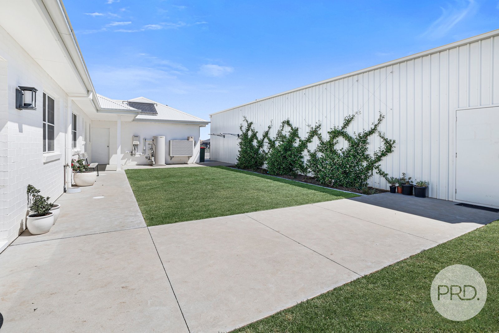 34 Rodeo Drive TAMWORTH 24