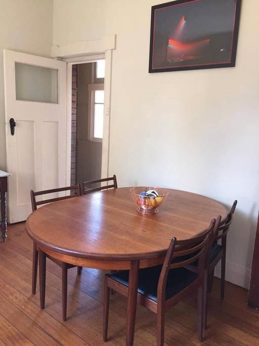 34 Roope Street NEW TOWN 3