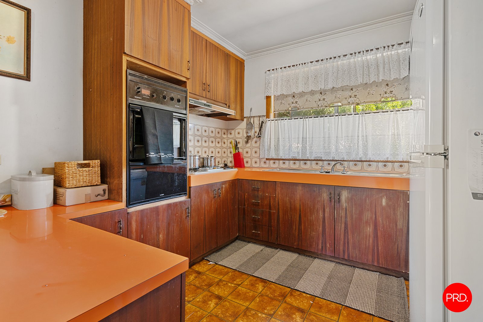 34 Rowe Street GOLDEN SQUARE 8