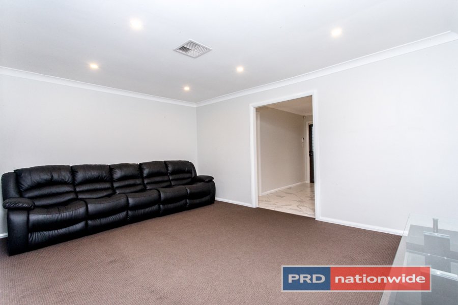 34 Rugby Street,  CAMBRIDGE PARK 5