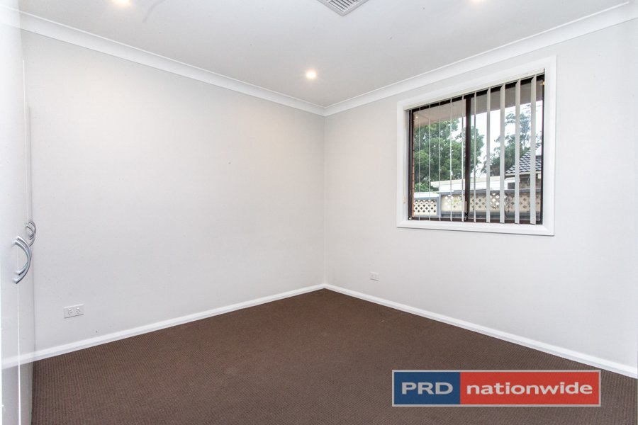 34 Rugby Street,  CAMBRIDGE PARK 9