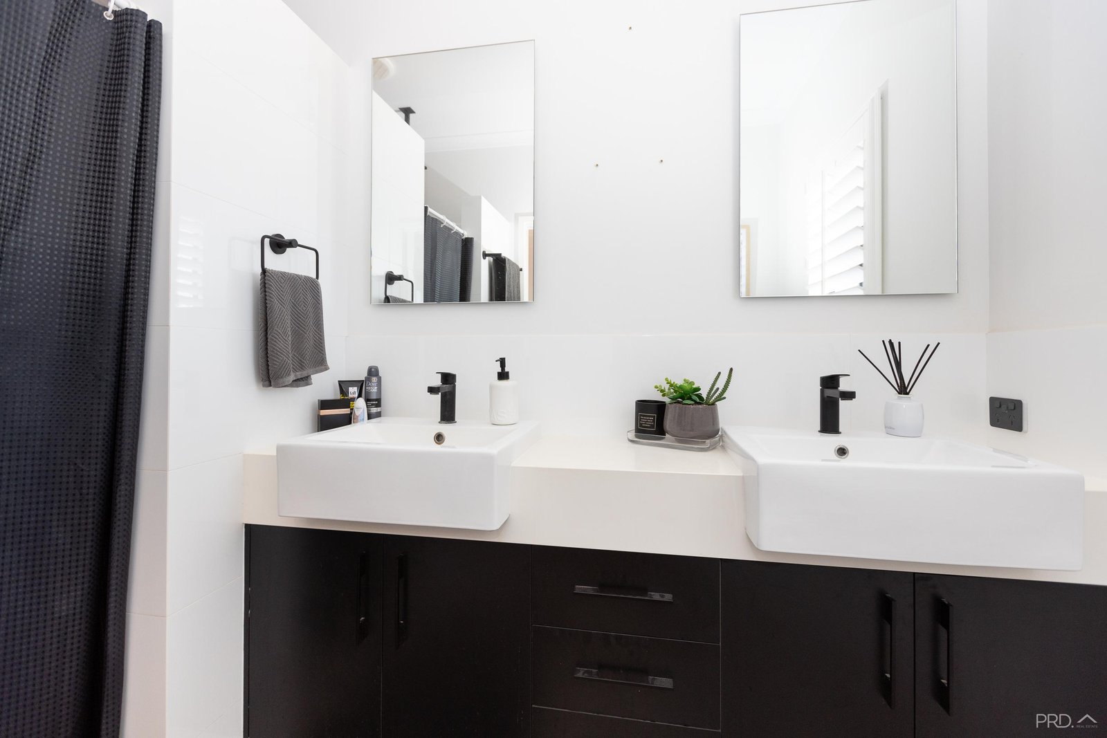 34 Sariago Terrace BILINGURR 16