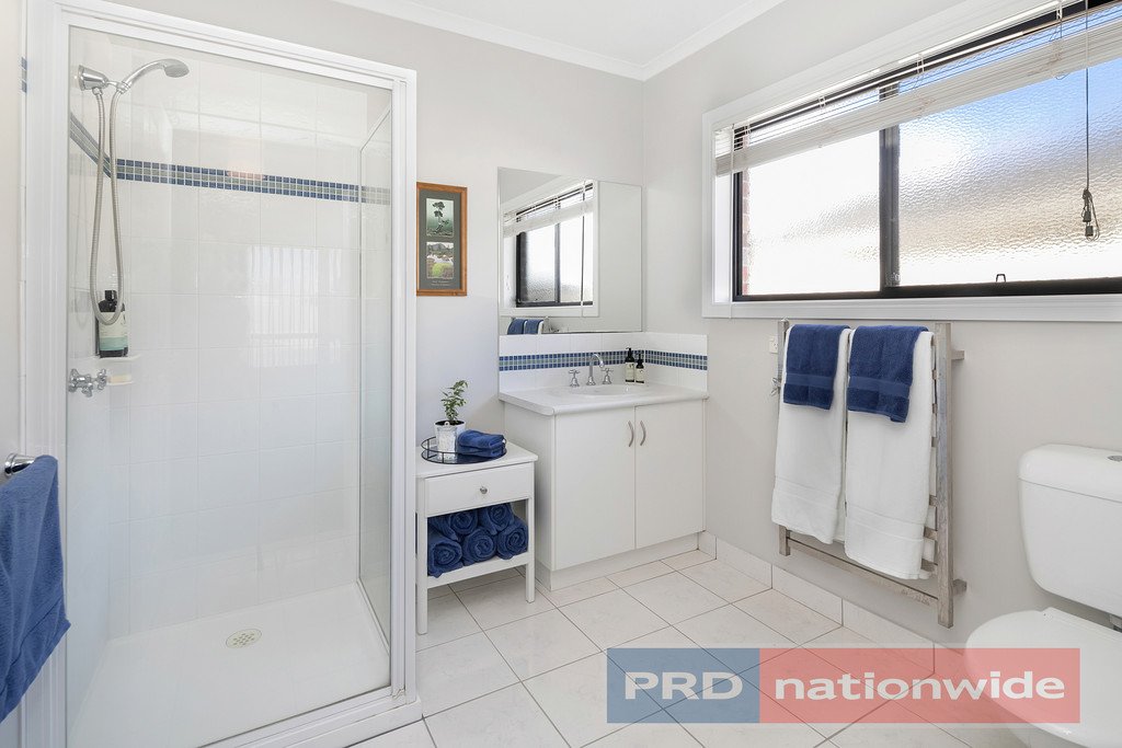 34 Scarborough Crescent ALFREDTON 3