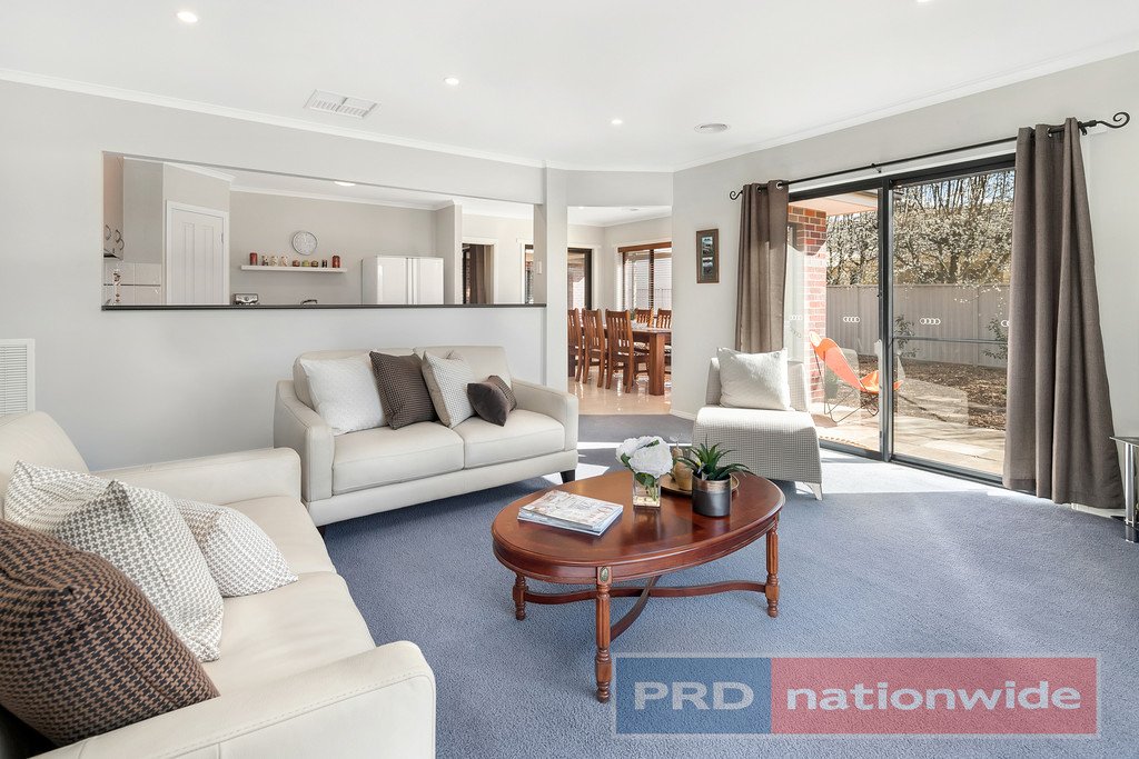 34 Scarborough Crescent ALFREDTON 9