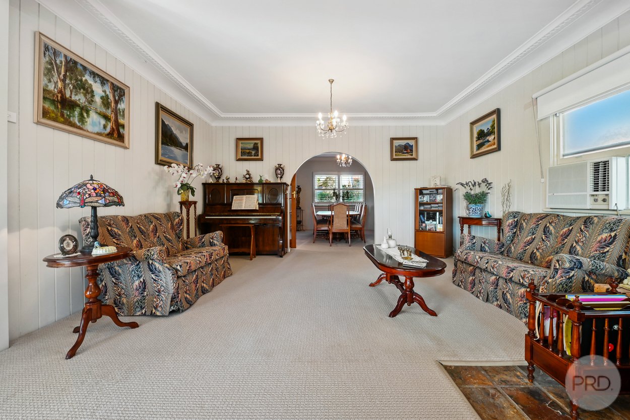 34 Seaforth Avenue OATLEY 6