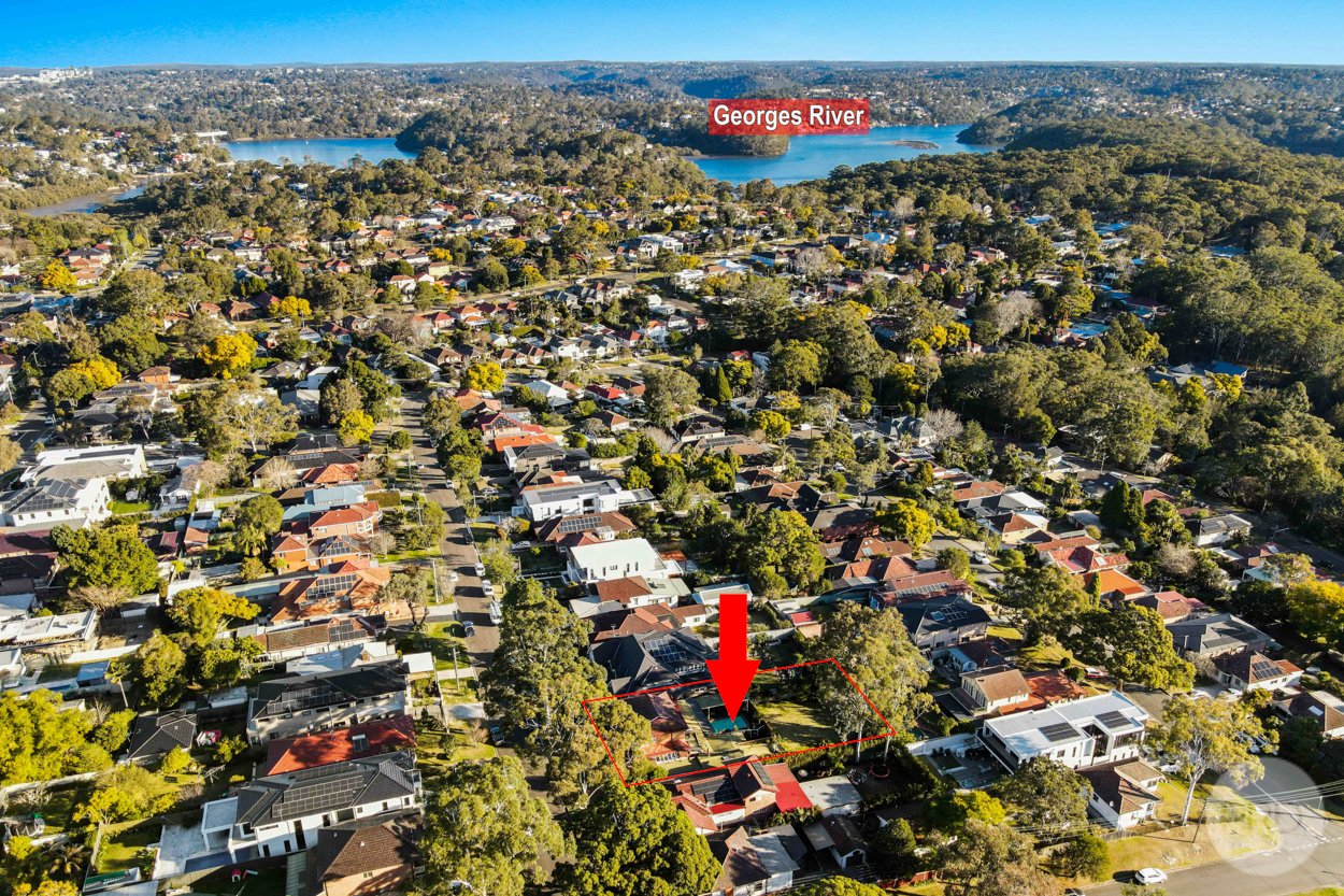 34 Seaforth Avenue OATLEY 14