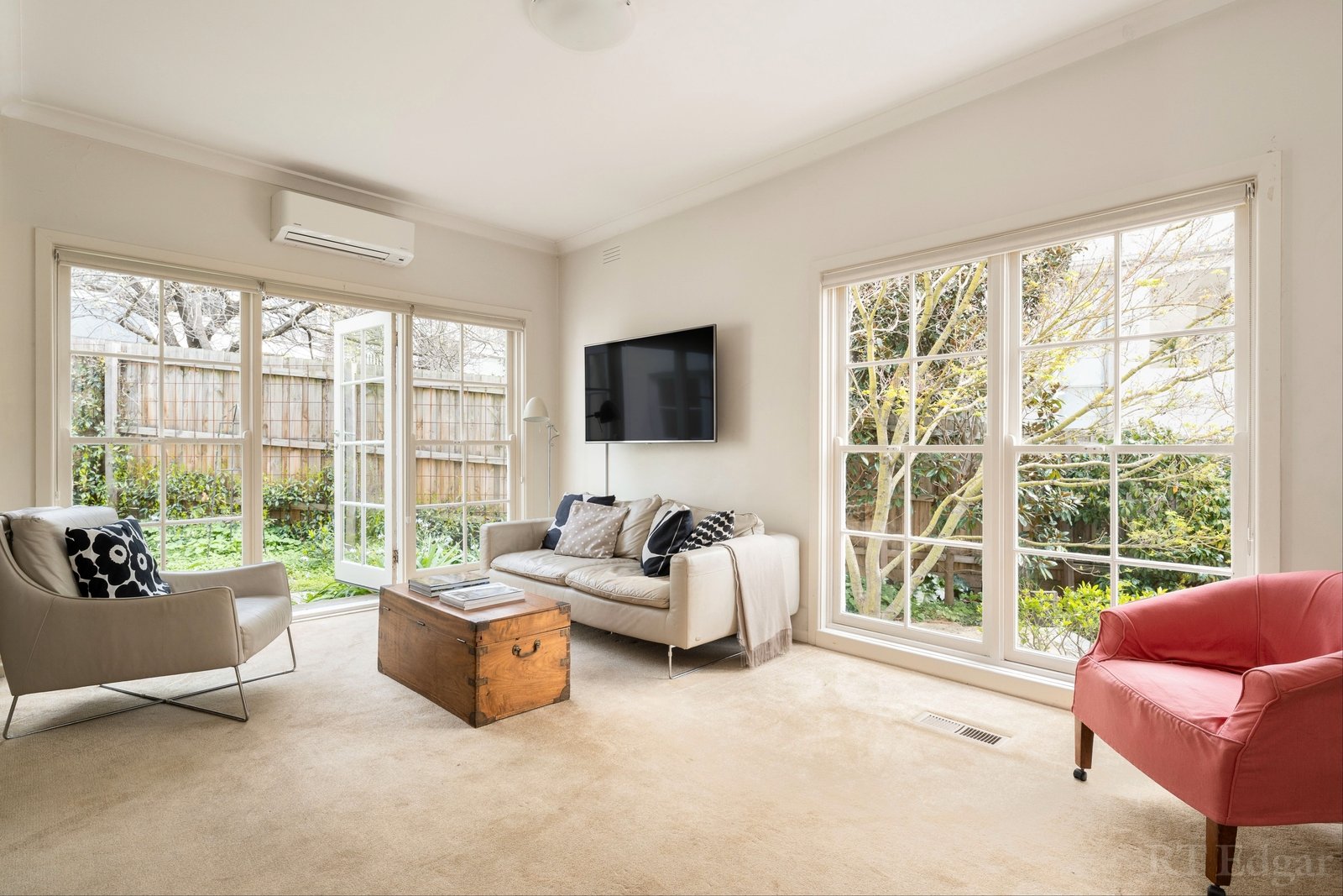 Real Estate and Property in 3/4 Selwyn Court, Toorak, VIC