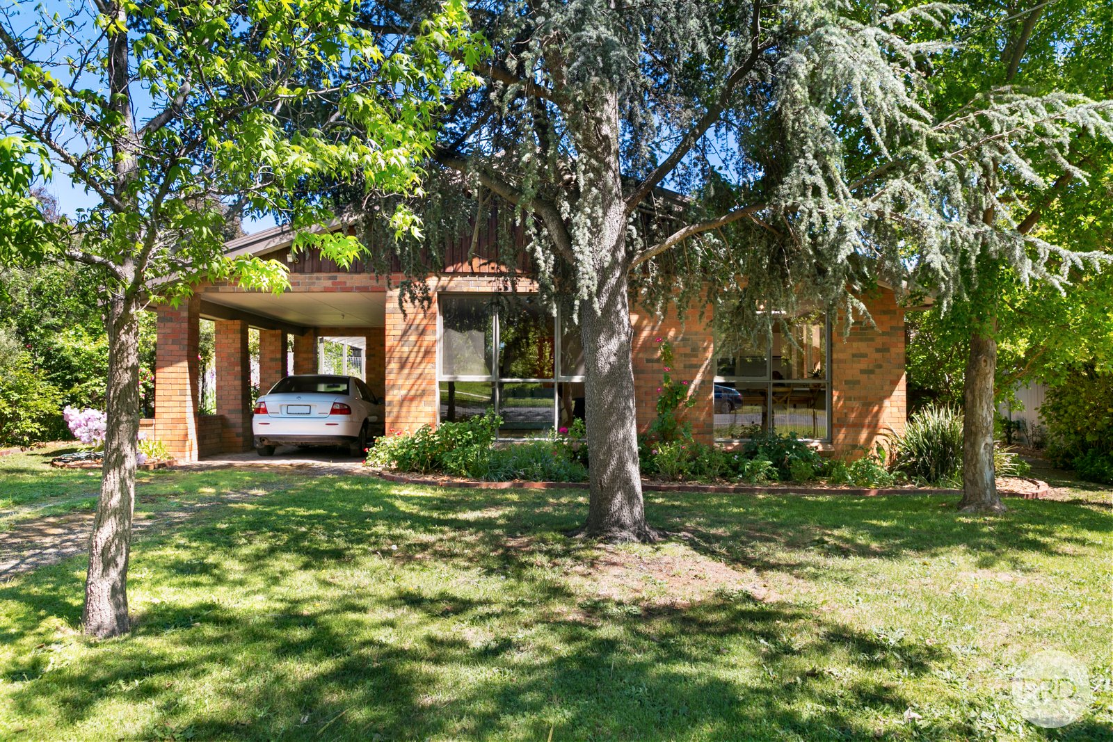 34 Service Street CLUNES 1