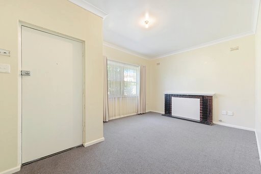 34 Simmons Road KINGSGROVE 2