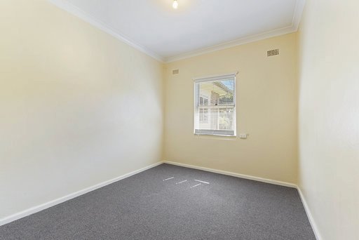 34 Simmons Road KINGSGROVE 3