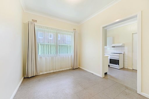 34 Simmons Road KINGSGROVE 5