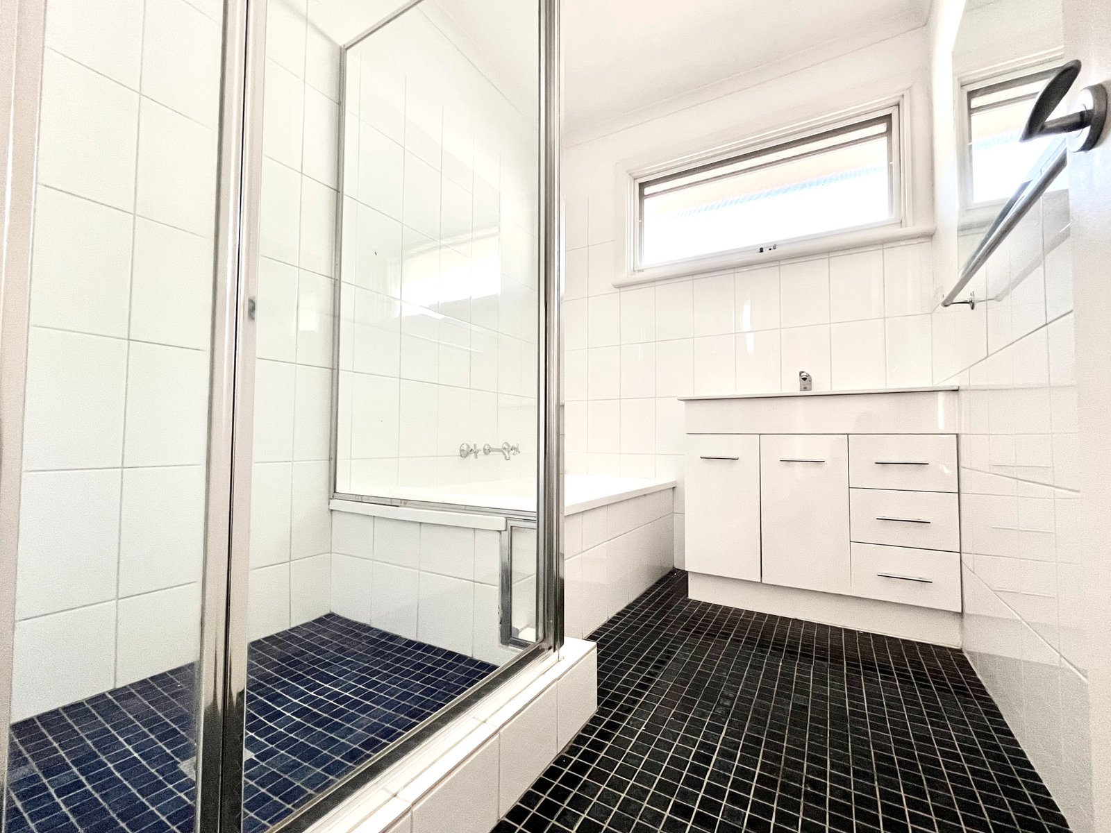Gallery: 3/4 Spencer Road