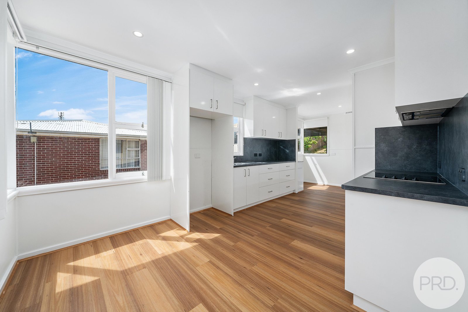 34 Spring Street CLAREMONT 5