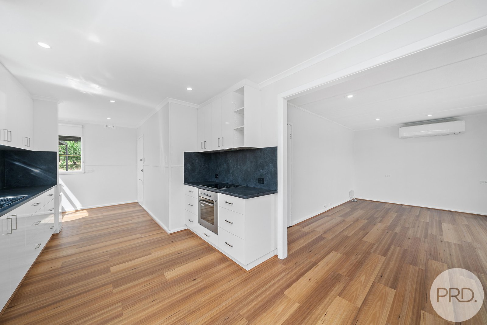 34 Spring Street CLAREMONT 6