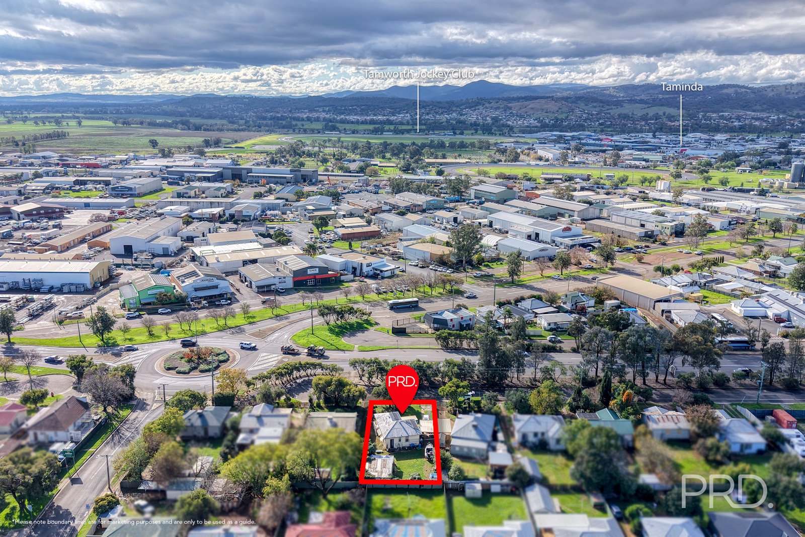34 Stewart Avenue WEST TAMWORTH 18