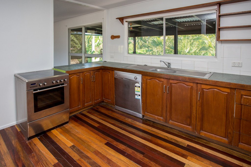 34 Stewart Drive CANNONVALE 4