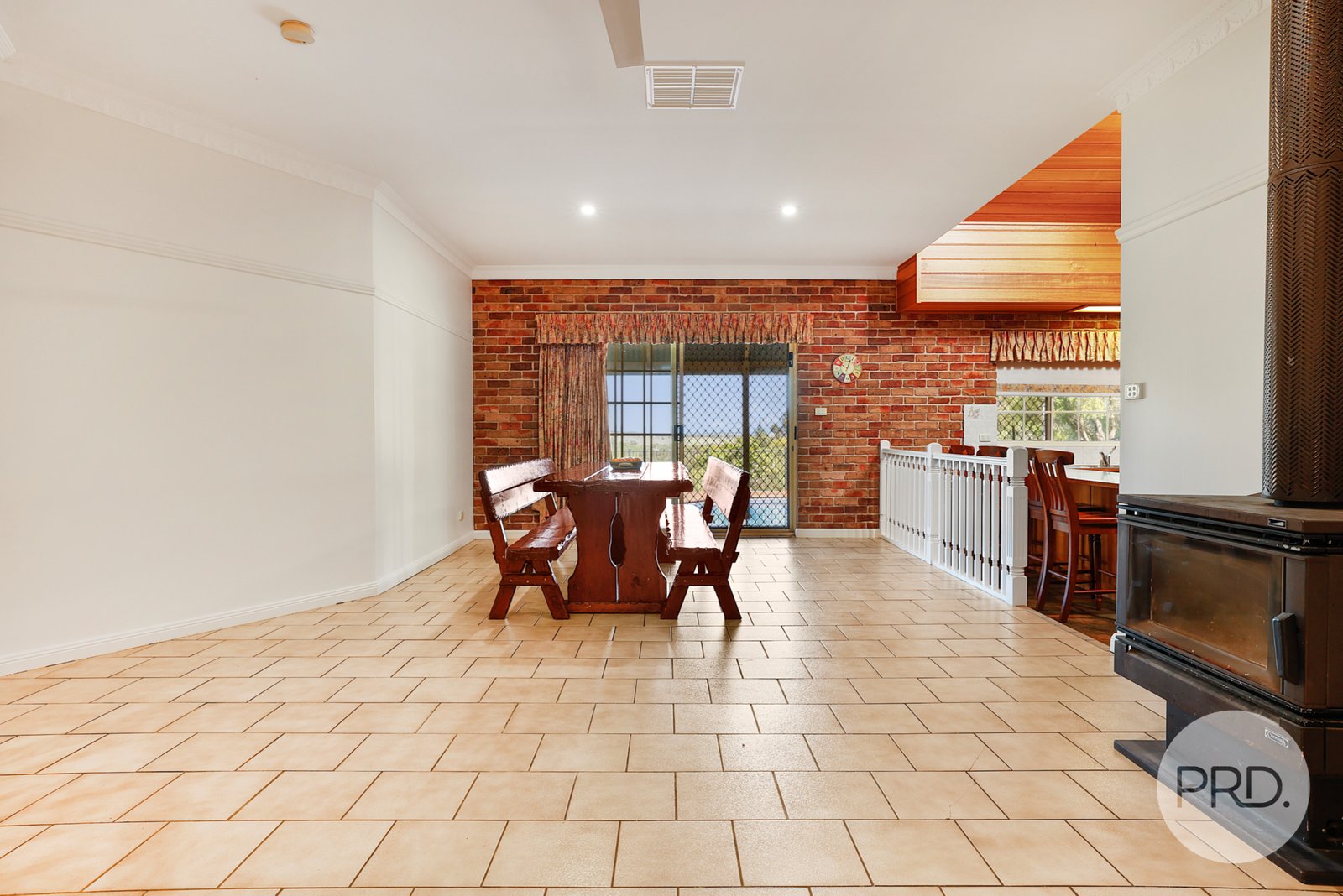 34 Stirling Road TAMWORTH 5