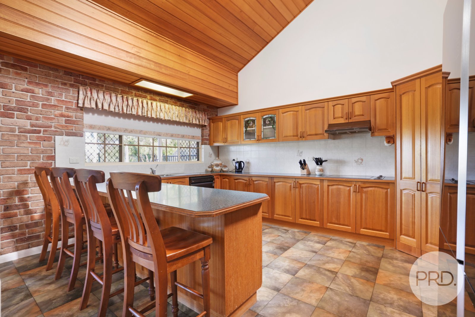 34 Stirling Road TAMWORTH 6