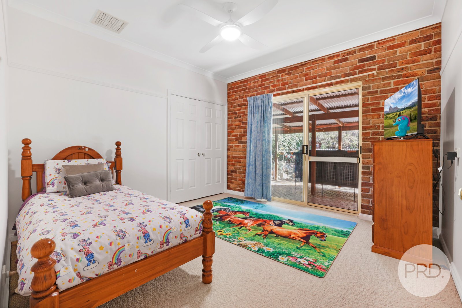 34 Stirling Road TAMWORTH 16