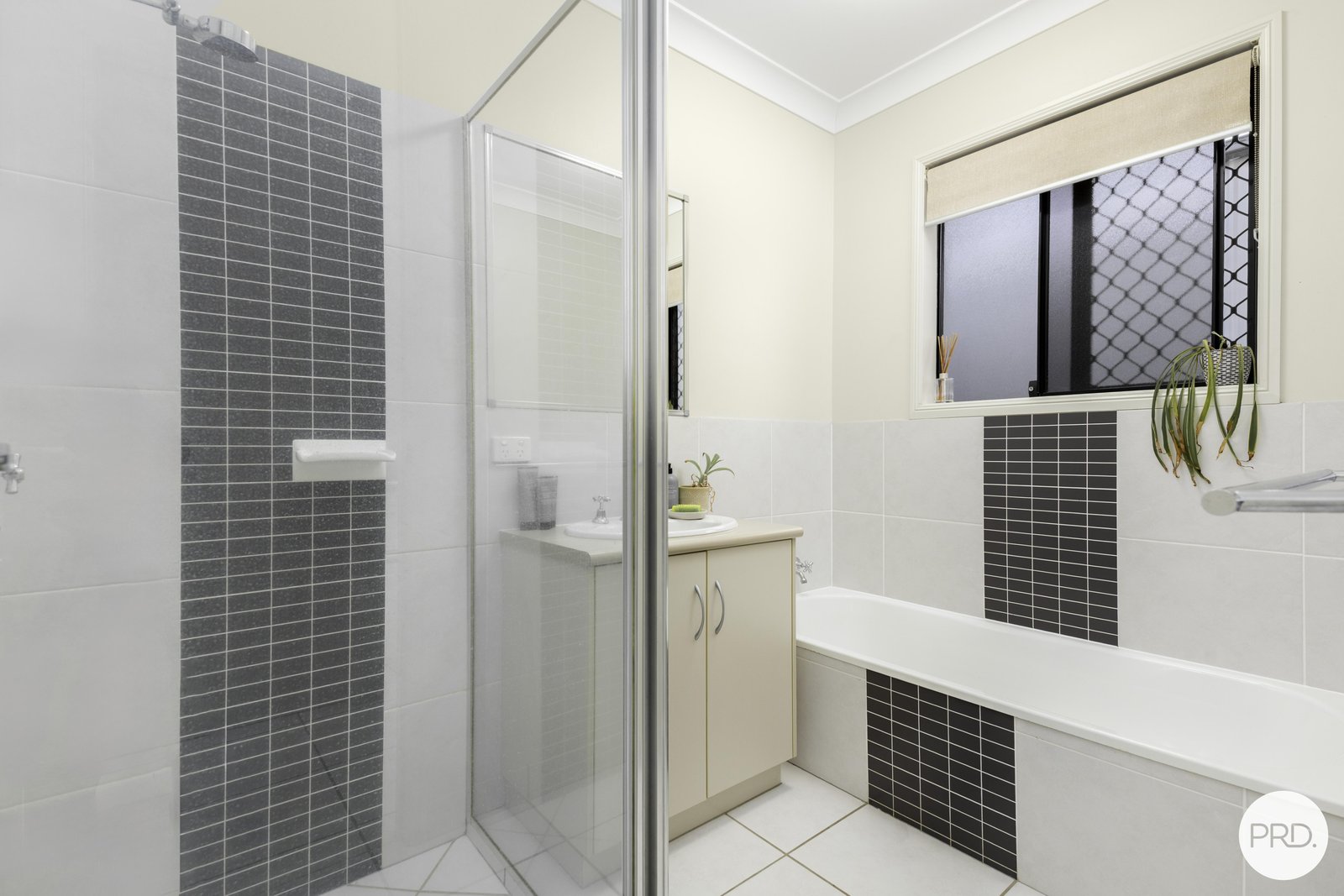 34 Stone Drive BUCASIA 12