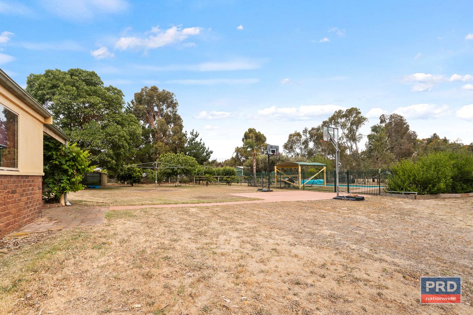 34 Sullivans Road STRATHFIELDSAYE 11