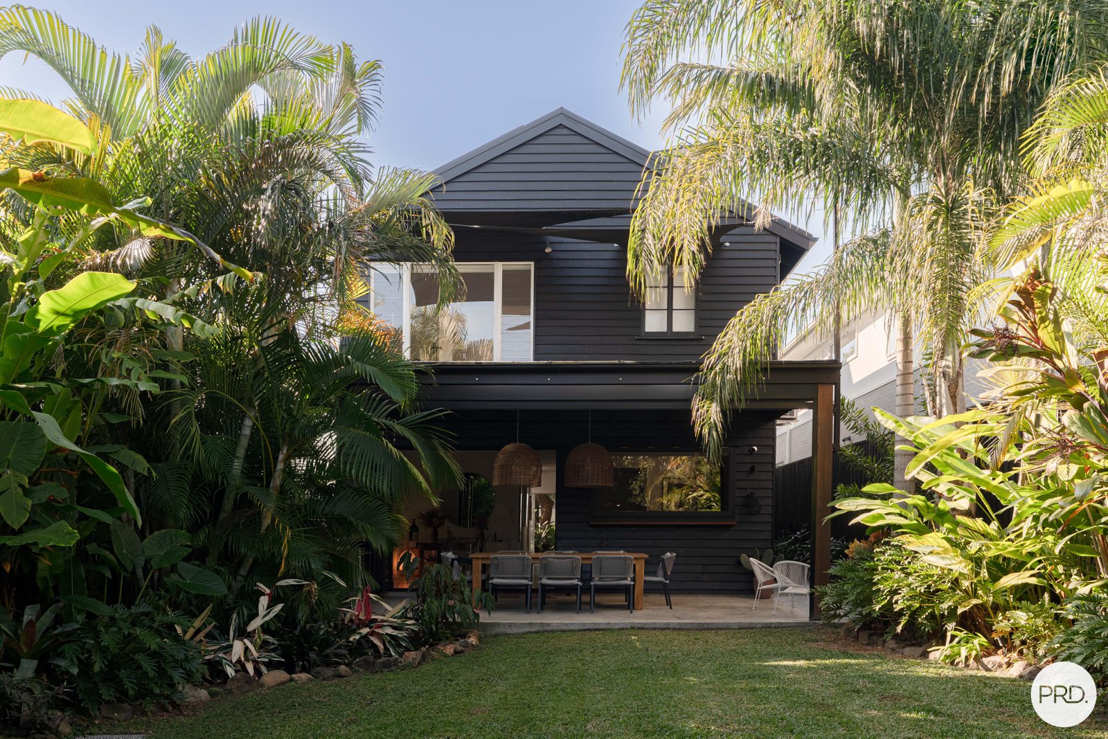 34 Sydney Street LABRADOR 2