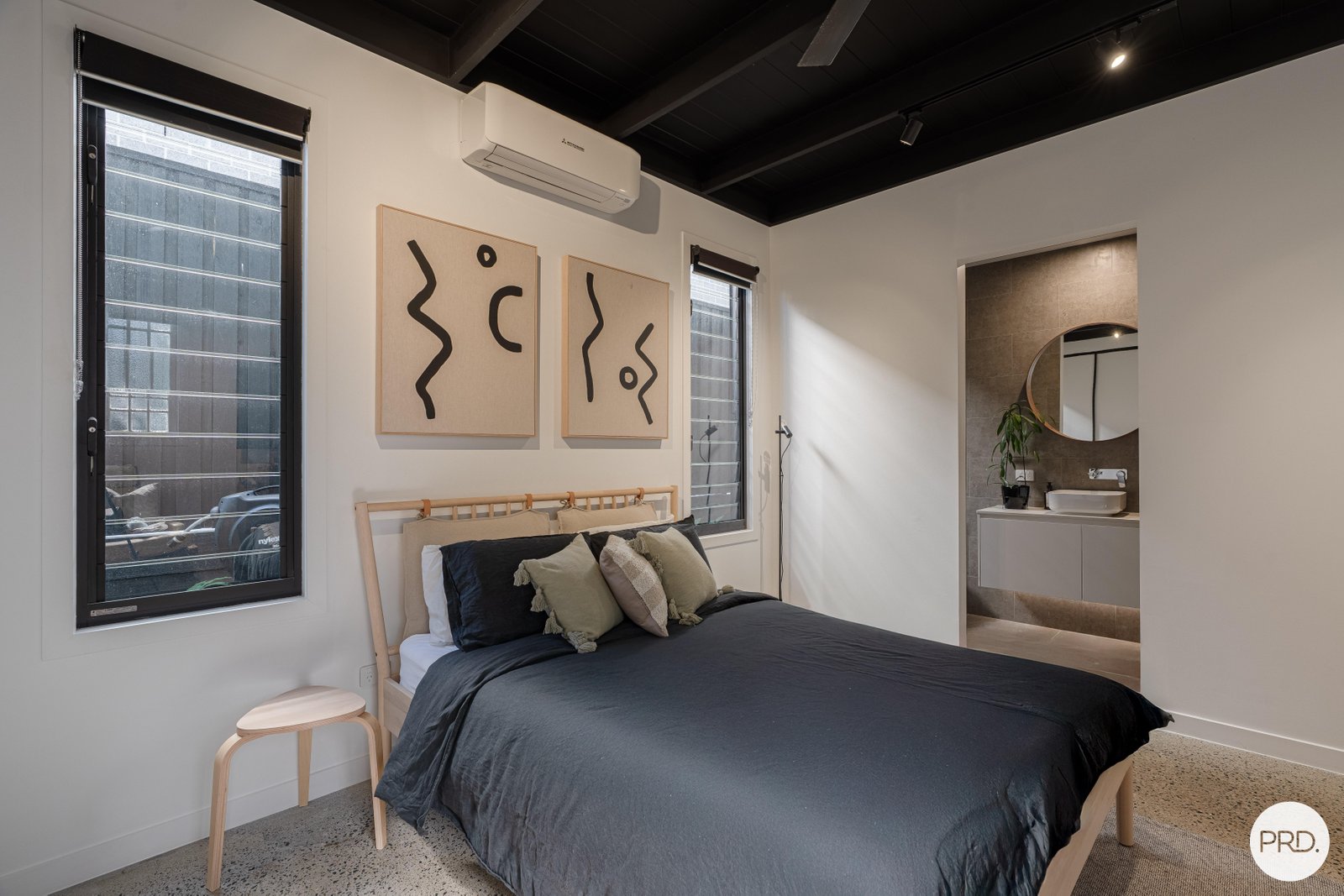 34 Sydney Street LABRADOR 10