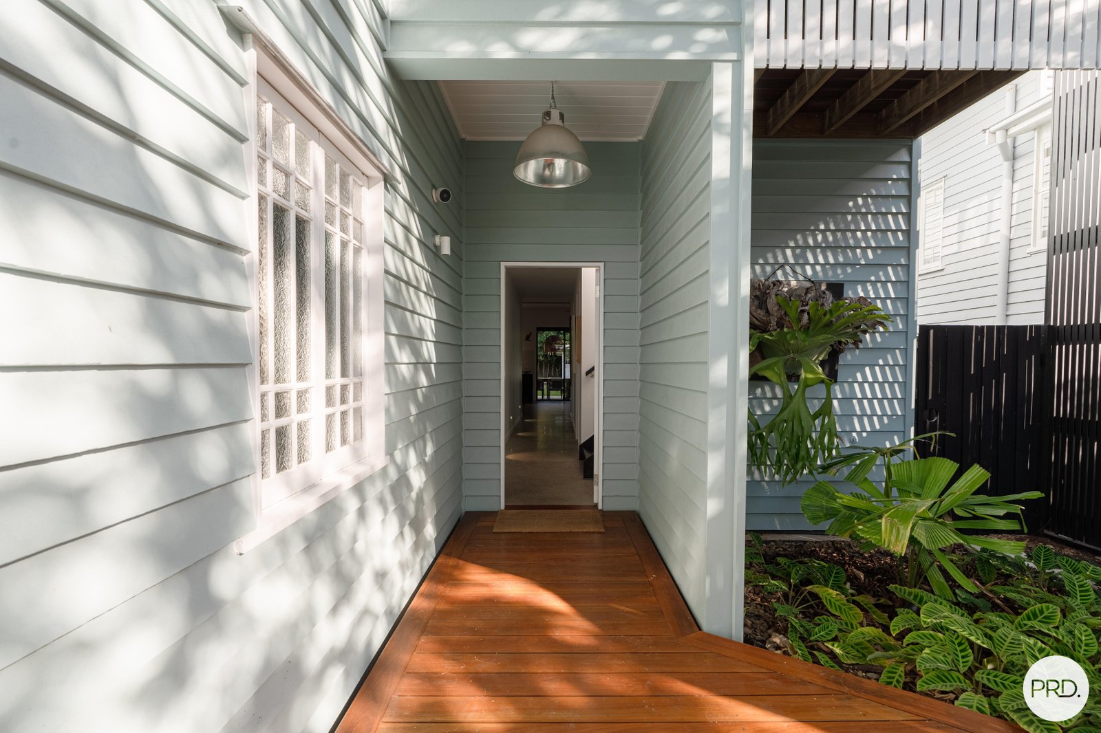 34 Sydney Street LABRADOR 23