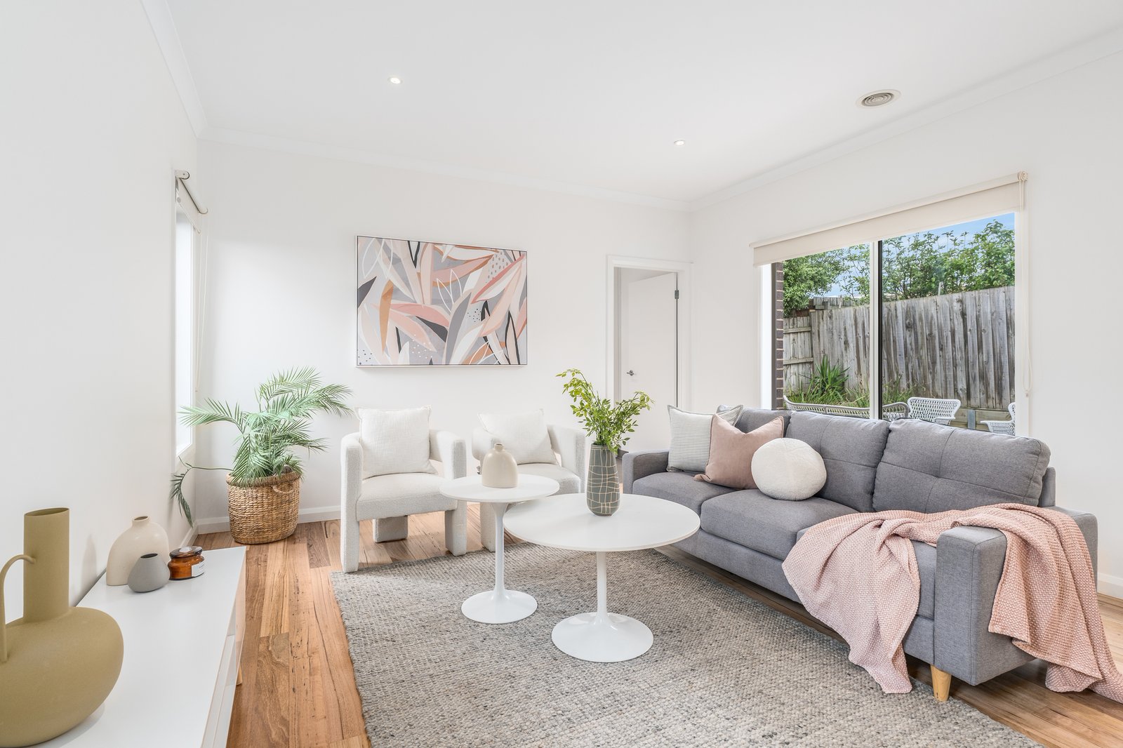 Gallery: 3/4 The Avenue
