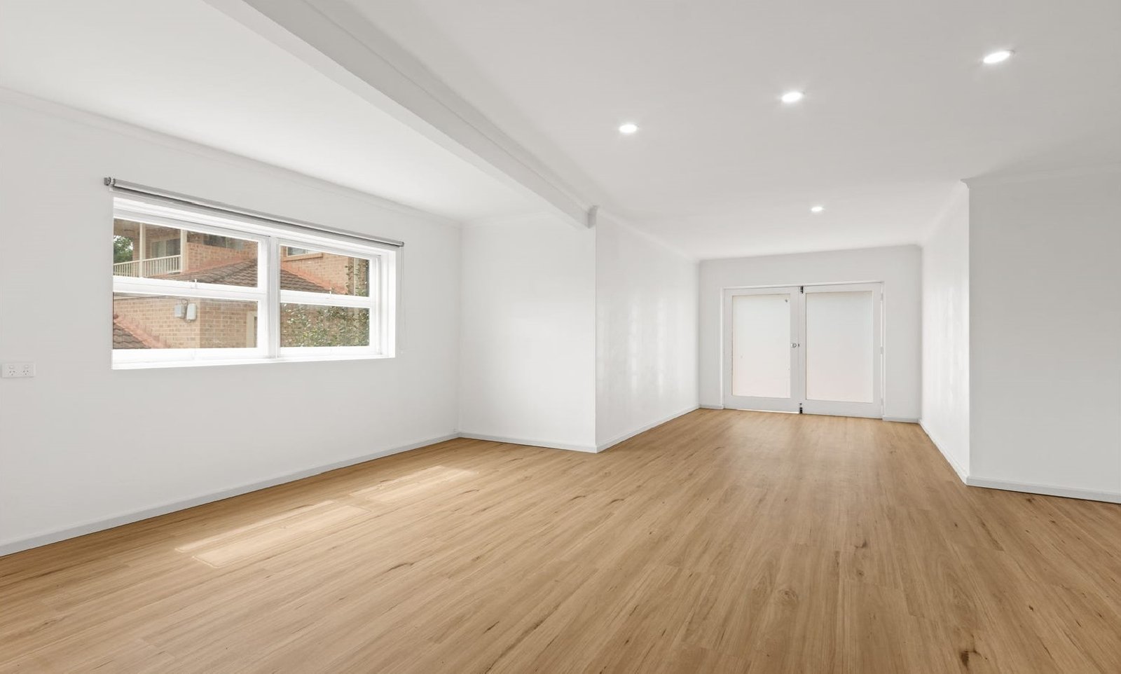 34 The Esplanade SYLVANIA 11