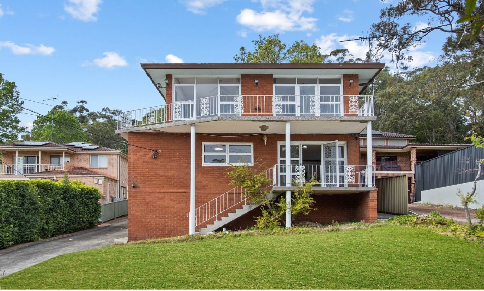 34 The Esplanade SYLVANIA 18