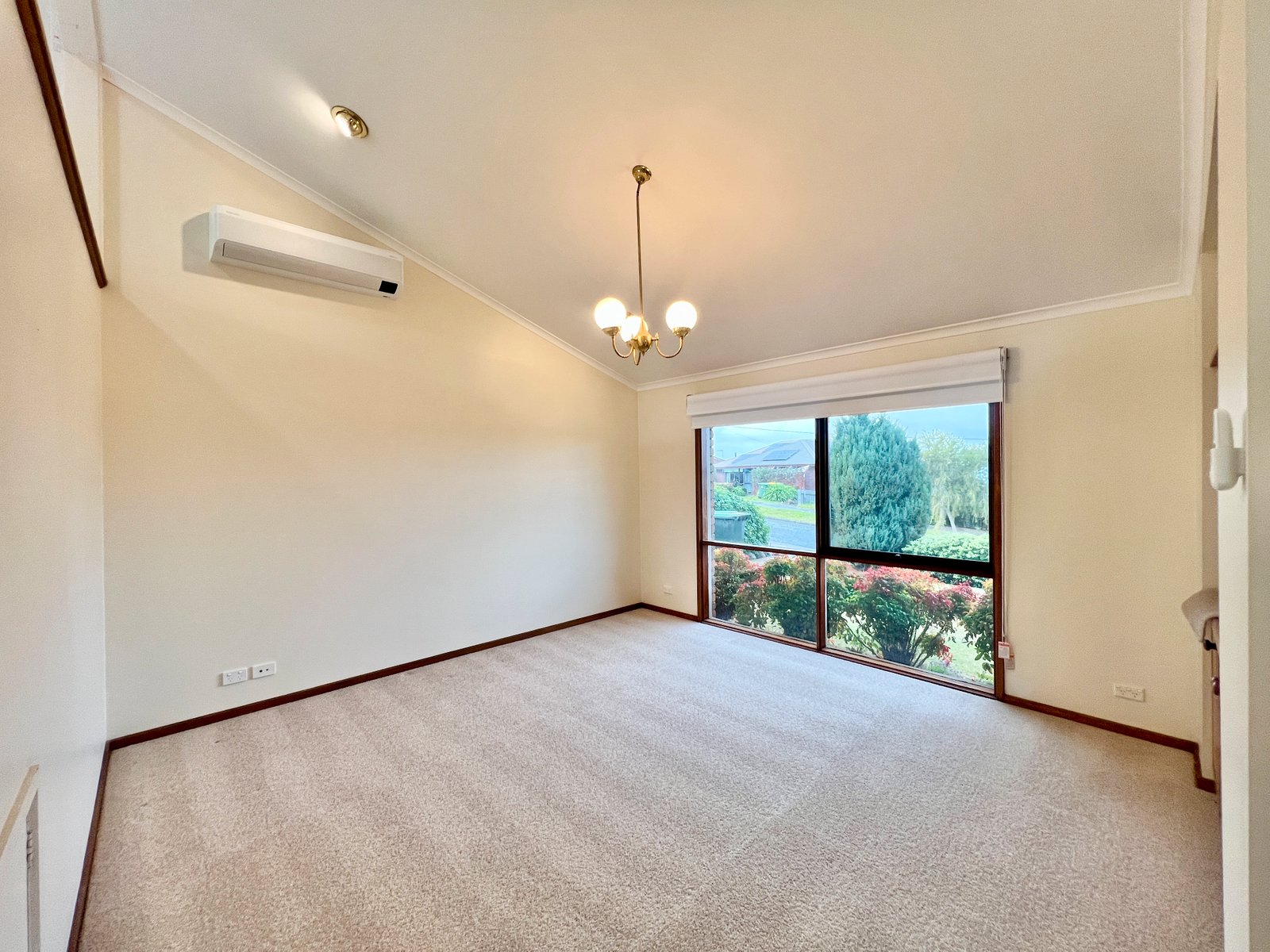 Gallery: 34 Tintinara Crescent