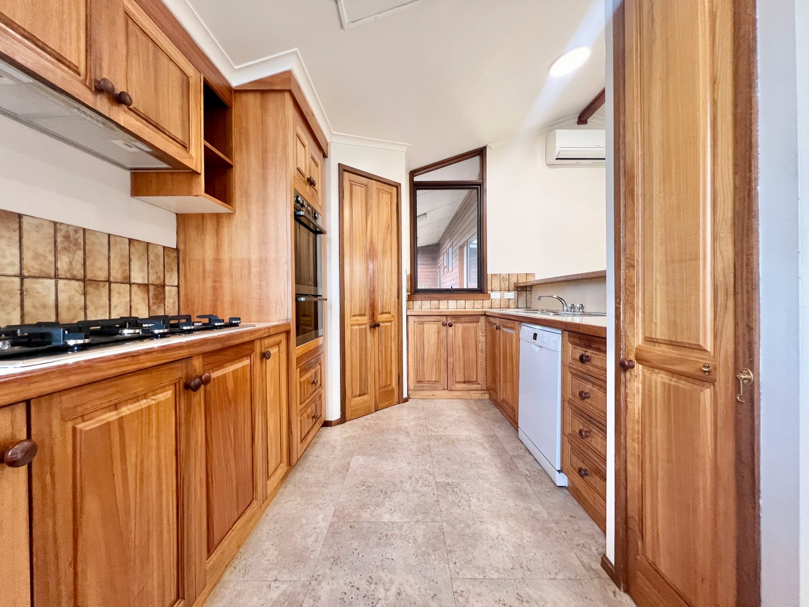 Gallery: 34 Tintinara Crescent